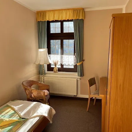 Gasthof und Pension Hammerschänke Wildenthal Zimmer foto