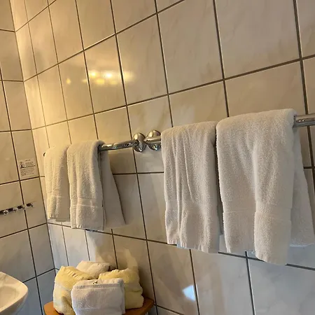 Gasthof und Pension Hammerschänke Wildenthal Zimmer foto