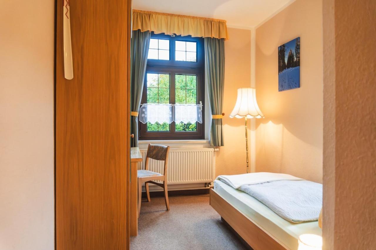 Und Hammerschänke Gasthof *